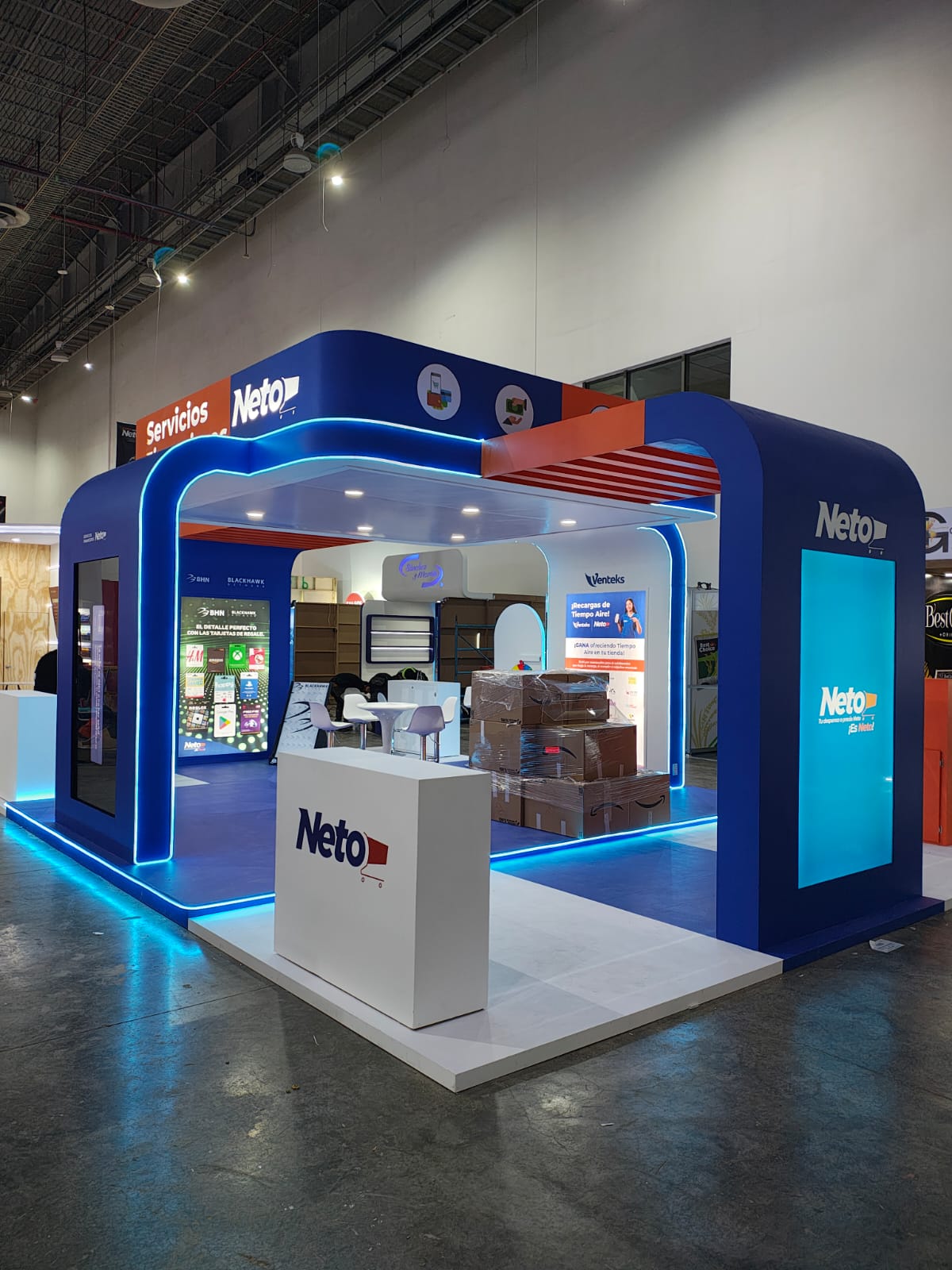Stand modular con narrativa de marca